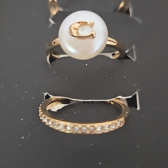 Coach NWT Gold and Pearl 3 PC Ring Set - Picture 3 of 4